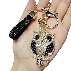 Car Keychain, Creative Owl Design with Rhinestones